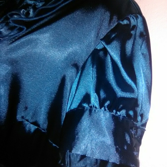 Dress - Picture 8 of 8